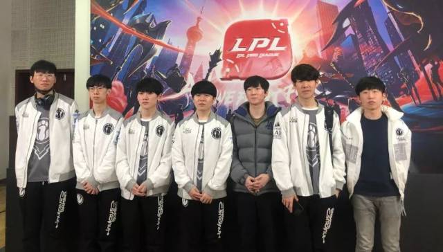 马克西率队 马克西率队